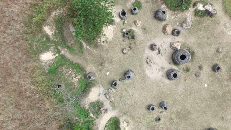 Bí mật ẩn sâu đằng sau cánh đồng Chum cổ xưa ảnh 4