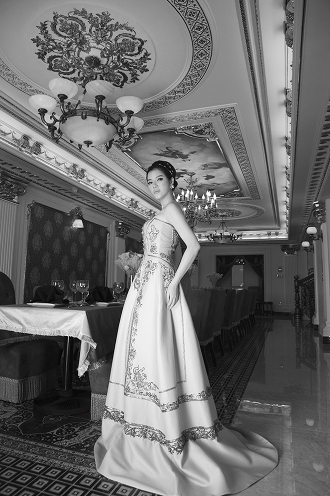 Lý Nhã Kỳ kiêu sa, lộng lẫy phong cách hoàng gia ảnh 7