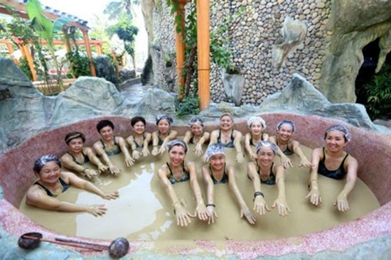 Nghỉ hè, đừng quên các điểm tắm bùn khoáng thư giãn ảnh 2