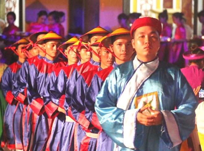 Đám cưới công chúa triều Nguyễn làm nóng 'đêm Hoàng Cung' ảnh 3