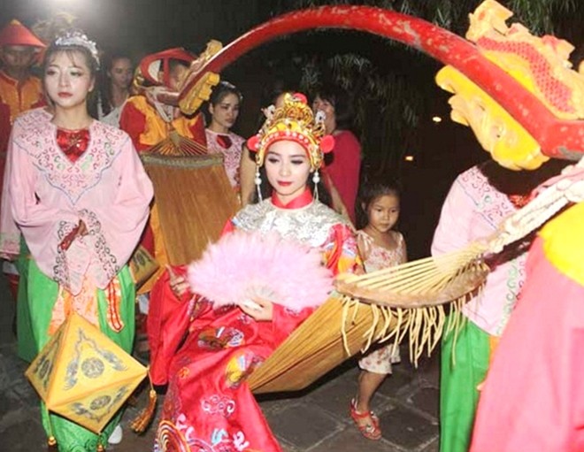 Đám cưới công chúa triều Nguyễn làm nóng 'đêm Hoàng Cung' ảnh 8