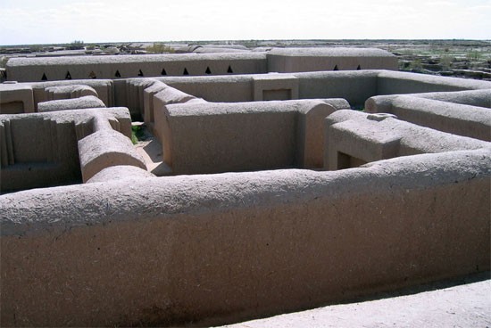 Bí ẩn bị chôn vùi trong sa mạc Turkmenistan ảnh 3