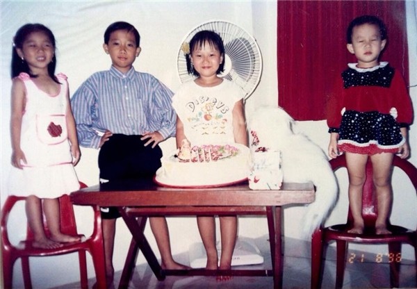 Ngắm 2 cô em gái được cưng như trứng và gia cảnh của Trấn Thành ảnh 2