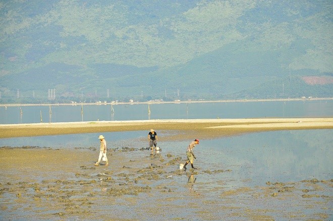 Cảnh đẹp đầm Lập An làm say lòng du khách ảnh 3