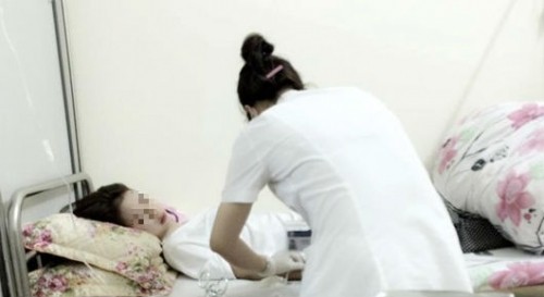 Đau đớn khi ngày mất con chồng nói ‘bận đi làm’ ảnh 1