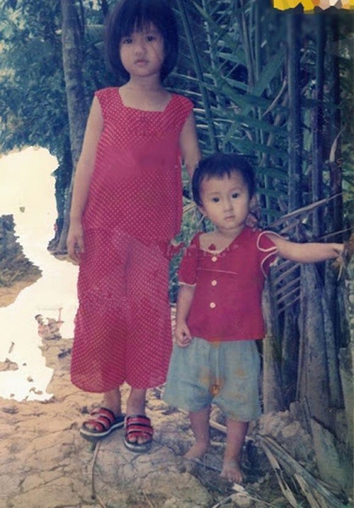 'Nữ hoàng nội y' Ngọc Trinh và những năm tháng tuổi thơ đầy cơ cực ảnh 1