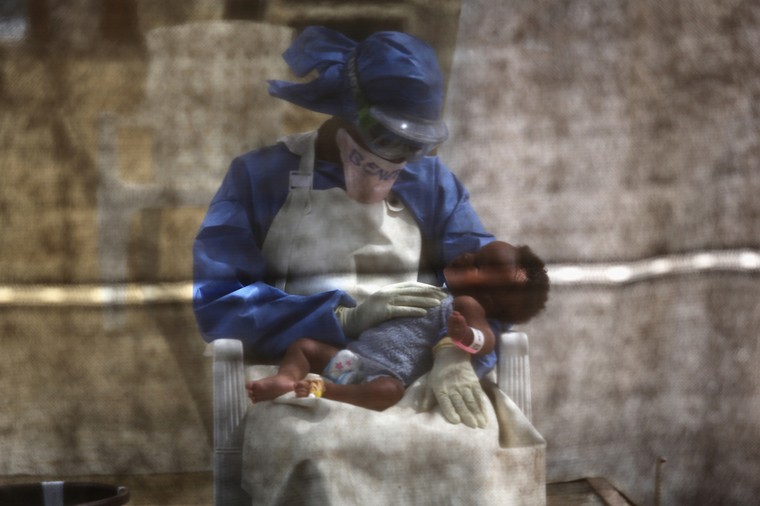 Nhìn lại thế giới năm 2015 qua những bức ảnh ấn tượng nhất ảnh 2