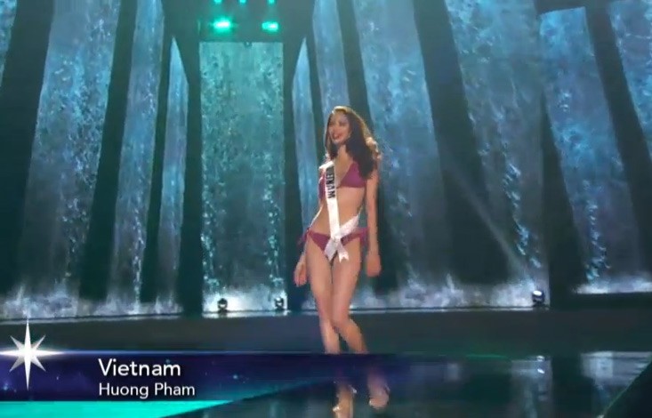 Ngắm nhan sắc nóng bỏng của Phạm Hương trong đêm bán kết HHHV ảnh 4