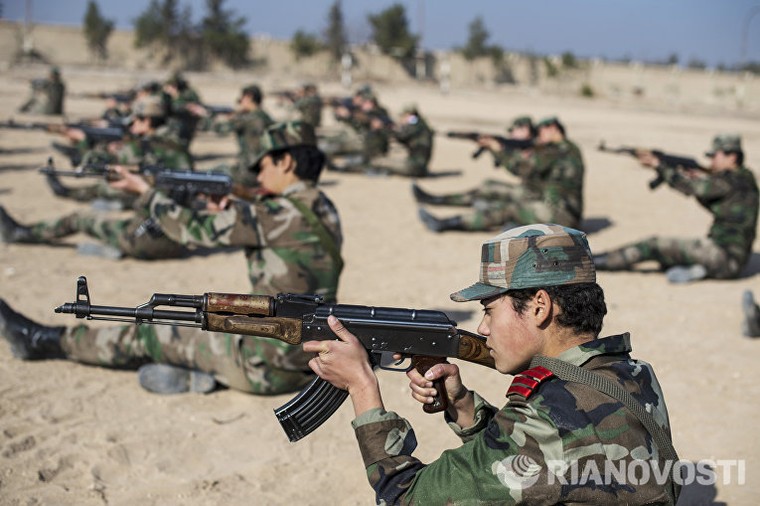 Cận cảnh nữ học viên quân sự luyện tập tại vùng chiến sự ở Syria ảnh 7