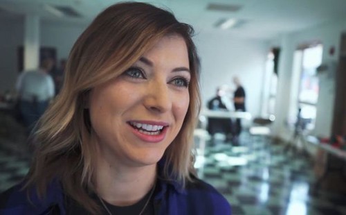 Cắt tóc miễn phí cho người vô gia cư nhân dịp Giáng sinh ảnh 2