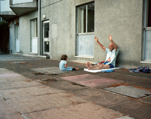 Bộ ảnh tuyệt đẹp mẹ chụp con gái bị hội chứng Down bẩm sinh ảnh 5