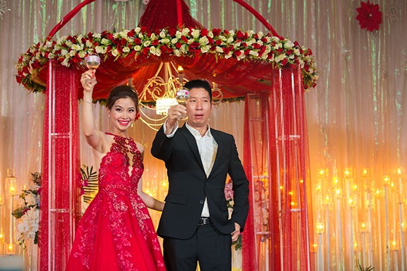 Đám cưới ngập tràn không khí Giáng sinh của Á hậu Diễm Trang ảnh 7