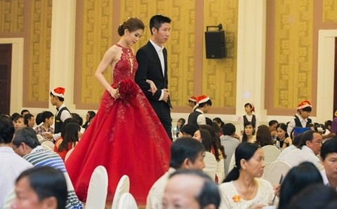 Chồng Á hậu Diễm Trang lái siêu xe 10 tỷ đi hỏi vợ ảnh 7