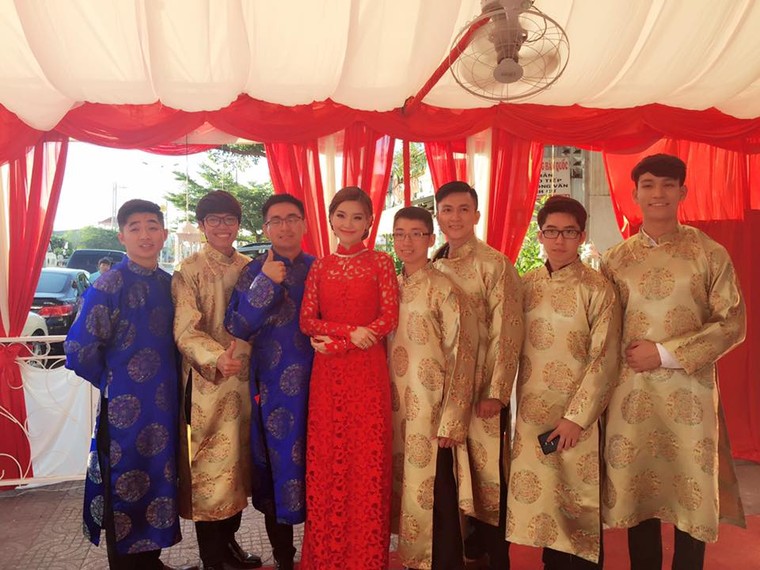 Chồng Á hậu Diễm Trang lái siêu xe 10 tỷ đi hỏi vợ ảnh 3