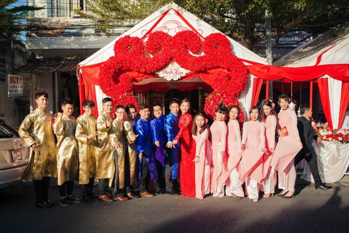 Chồng Á hậu Diễm Trang lái siêu xe 10 tỷ đi hỏi vợ ảnh 4