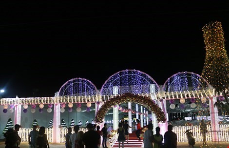 Điểm danh những đám cưới ‘khủng’ ở Việt Nam ảnh 7