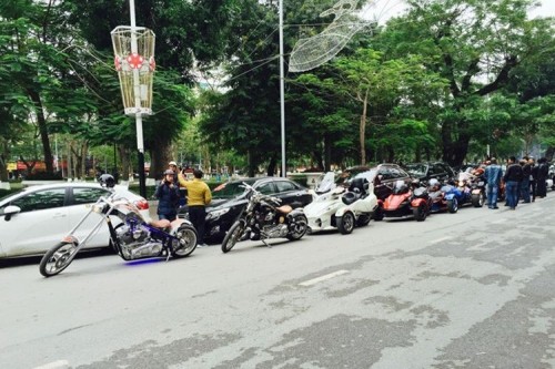 Xôn xao dàn siêu xe, mô tô 'khủng' trong đám hỏi ở Hải Phòng ảnh 4