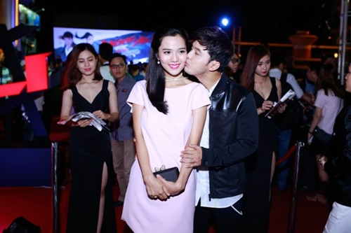 Long Nhật diện váy hoa đi sự kiện gây 'sốc' ảnh 4