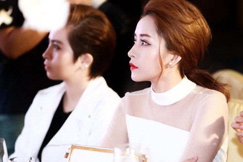 Chi Pu hóa quý cô quyến rũ tại sự kiện mừng Hồ Ngọc Hà ảnh 5