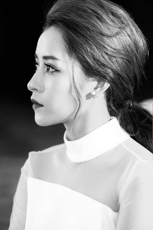 Chi Pu hóa quý cô quyến rũ tại sự kiện mừng Hồ Ngọc Hà ảnh 6