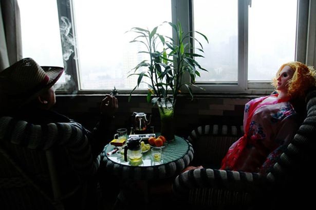 Vợ mua búp bê tình dục cho chồng vì ngán 'chuyện ấy' khi về già ảnh 2