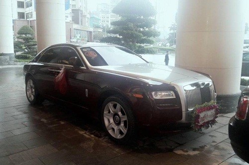 Hoàng Thùy Linh, Uyên Linh hát trong đám cưới 60 tỷ ảnh 7