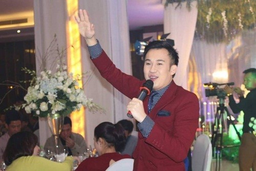 Hoàng Thùy Linh, Uyên Linh hát trong đám cưới 60 tỷ ảnh 2