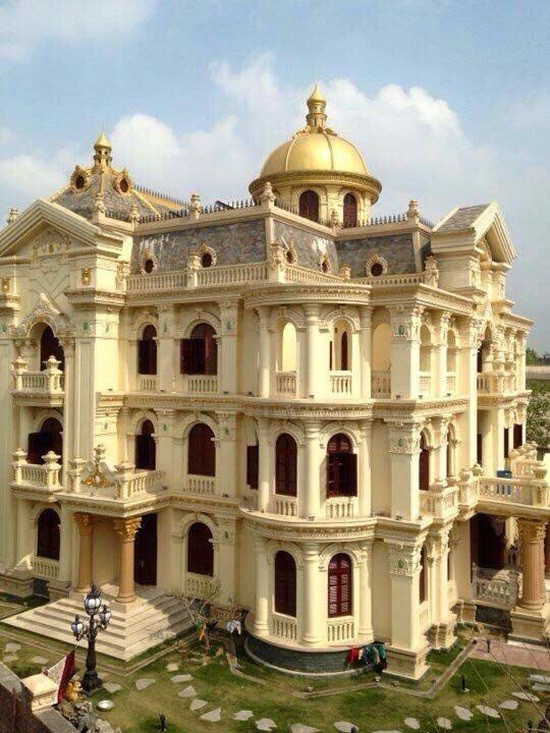 Biệt thự dát vàng 9999 kiểu hoàng gia ở Thái Nguyên gây choáng ảnh 1