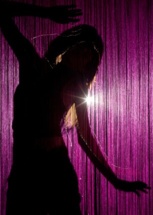 Vụ án tạt a xít ca sĩ Cẩm Nhung: 'Bóng ma' nơi vũ trường(3) ảnh 1