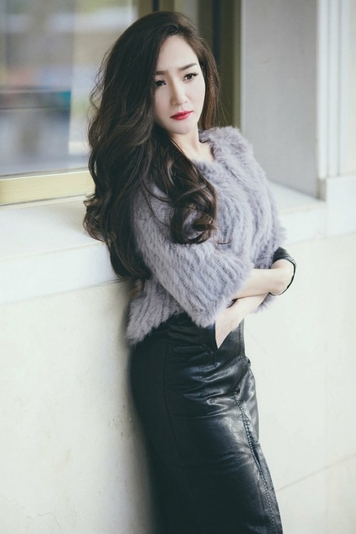 Thiếu nữ nóng bỏng tuyên bố ‘Yêu 20 năm vẫn là gái trinh’ ảnh 2