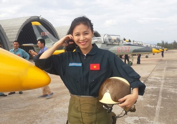 Cuộc sống phía sau nhà đài của những MC truyền hình được yêu thích ảnh 8