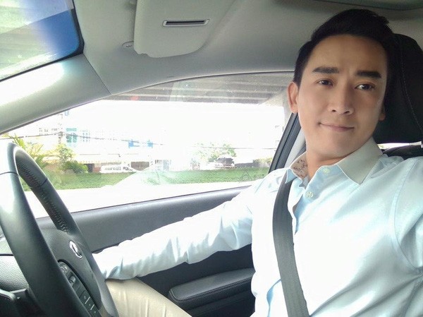 Hứa Vĩ Văn gây sốt với danh xưng 'soái ca' duy nhất ở Việt Nam ảnh 5