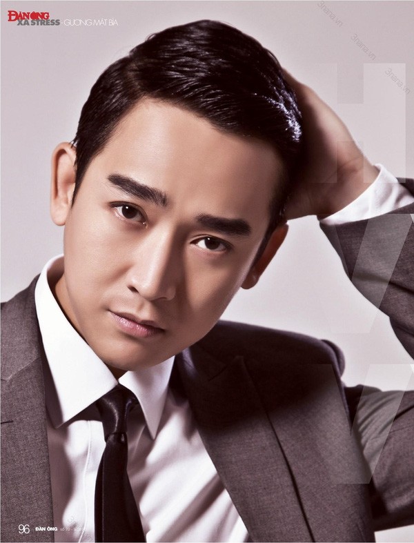 Hứa Vĩ Văn gây sốt với danh xưng 'soái ca' duy nhất ở Việt Nam ảnh 3