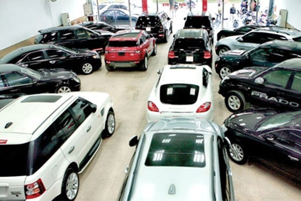 Ngày 25/1 thu phí khí thải với xe ô tô dưới 7 chỗ ảnh 1