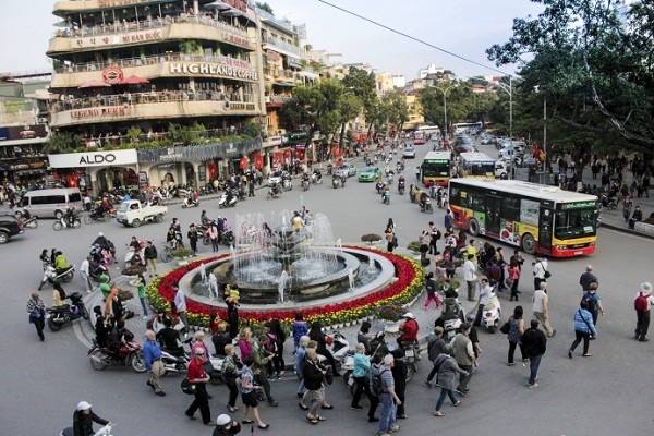 Ngắm Hà Nội rực rỡ cờ hoa dịp Đại hội Đảng 12 ảnh 2