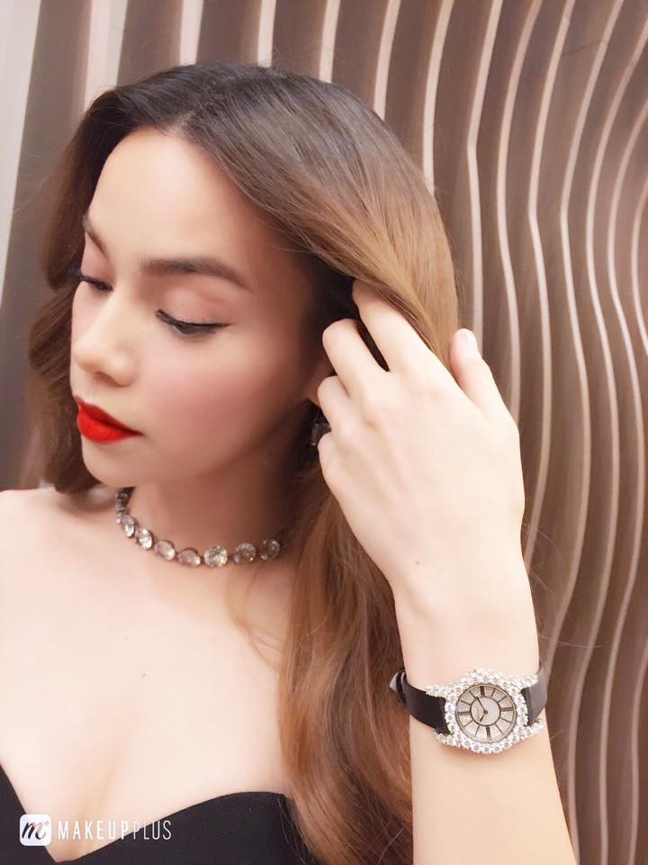 Hồ Ngọc Hà gây chú ý với phụ kiện kim cương tiền tỷ ảnh 2