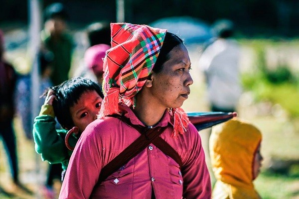 Rớt nước mắt những khoảnh khắc đời thực của trẻ em Mường Tè ảnh 5