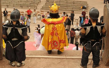 Độc đáo vương quốc toàn người lùn ở Trung Quốc ảnh 5