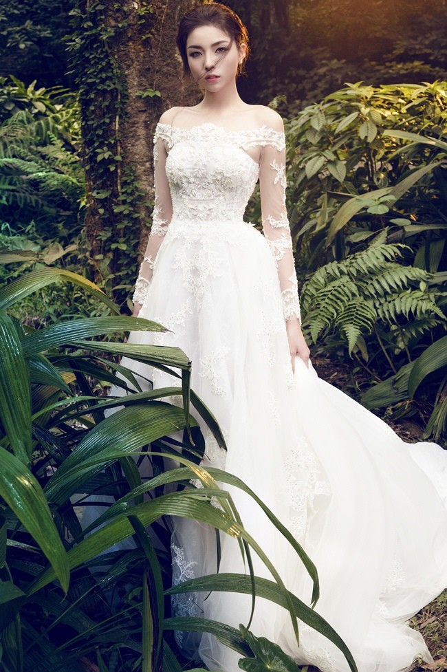 Ngỡ ngàng với hình photoshop quá đà của Kỳ Duyên ảnh 1