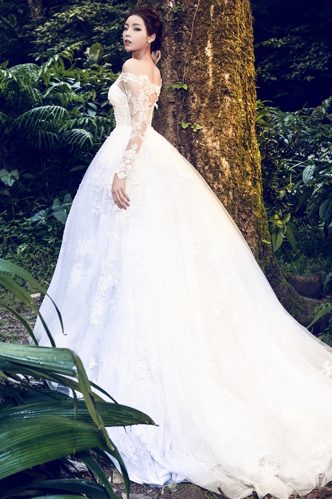 Ngỡ ngàng với hình photoshop quá đà của Kỳ Duyên ảnh 3