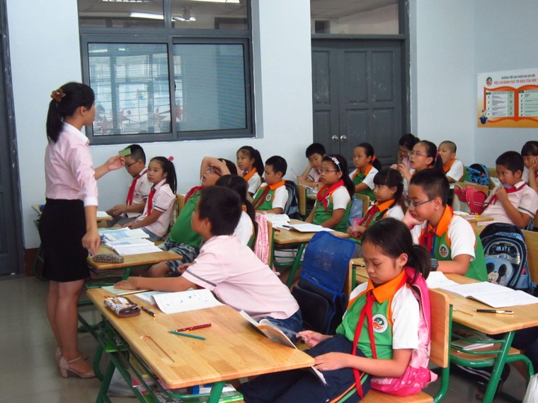 Thưởng Tết giáo viên: Nơi thưởng nghìn đô, nơi chỉ tờ lịch ảnh 1