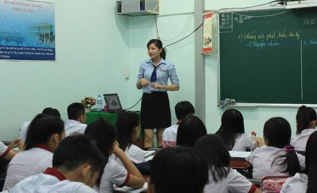 Thưởng Tết giáo viên: Nơi thưởng nghìn đô, nơi chỉ tờ lịch ảnh 2