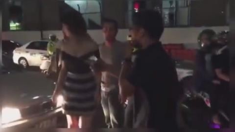 Clip: ''Thánh nữ'' Maria Ozawa gây tai nạn, bồi thường bằng chụp ảnh ảnh 1