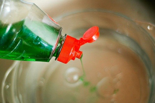 9 lỗi 'chết người' khi rửa bát bà nội trợ nào cũng mắc ảnh 1