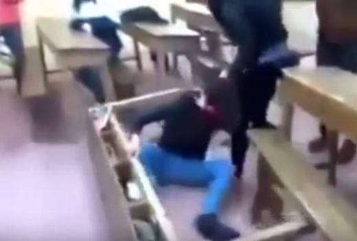 Sốc nặng với hình ảnh phản cảm của một bộ phận nữ sinh ngày nay ảnh 6