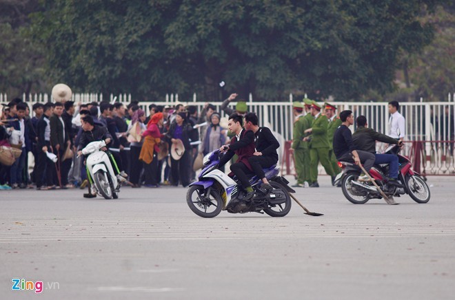 Tình huống thực binh chống bạo động bảo vệ Đại hội Đảng ảnh 2