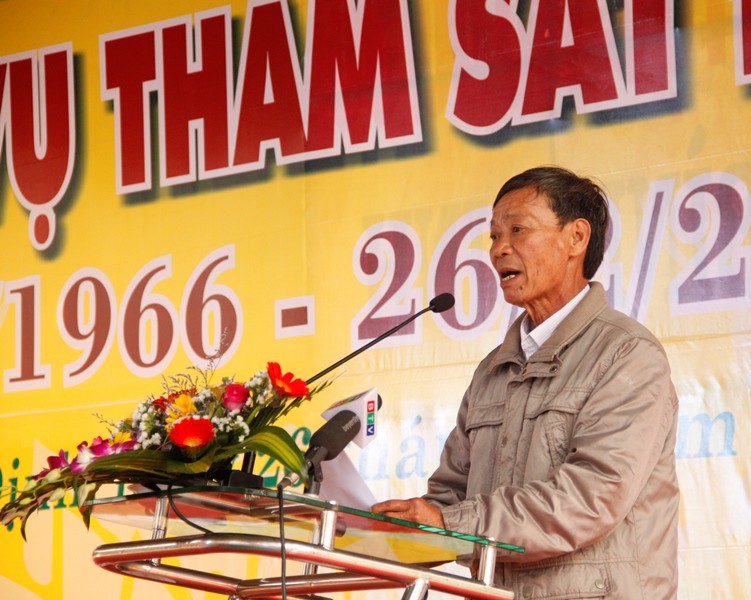 Giáo sư HQ quỳ gối xin lỗi hơn 1.000 người bị sát hại ở Bình Định ảnh 4