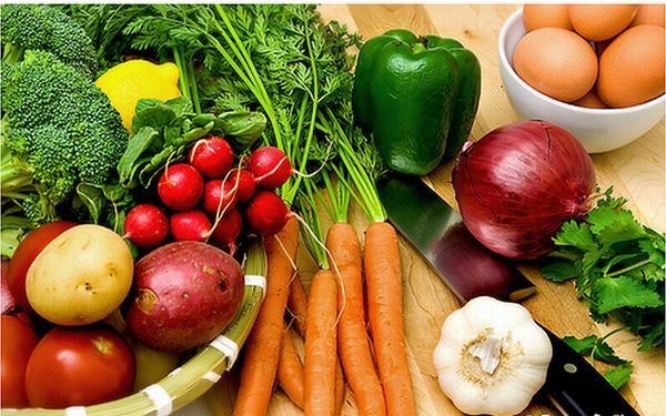 Bí quyết chọn mua thực phẩm tươi ngon, an toàn dịp Tết ảnh 2