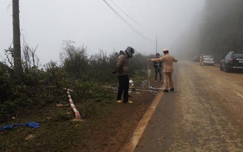 Xe Phó Bí thư huyện Phong Thổ, Lai Châu lao xuống vực sâu 100m ảnh 1