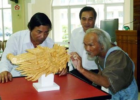 Hình ảnh cao gầy, phong độ của ông Bá Thanh thời trẻ ảnh 5